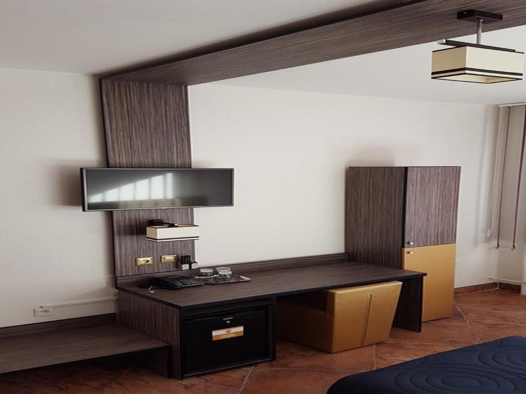 Hotel Montenegro Bruntal Bagian luar foto