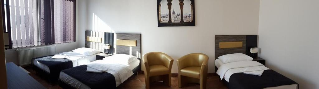Hotel Montenegro Bruntal Bagian luar foto